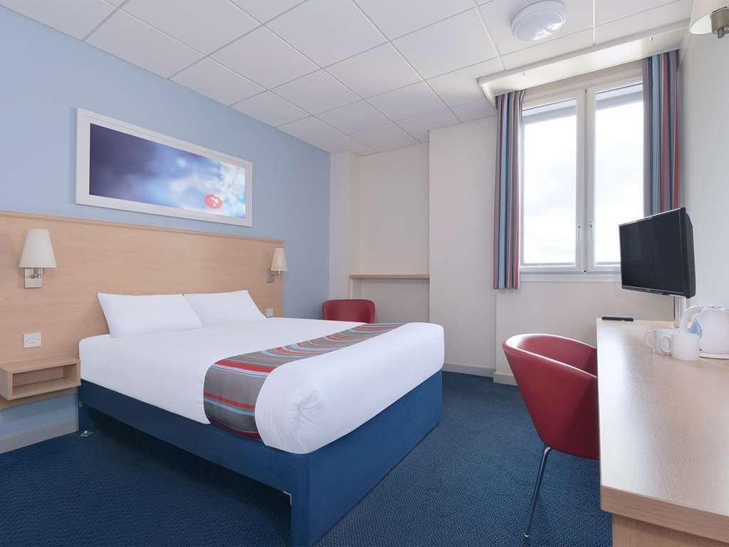 Travelodge Glasgow Central Habitación foto